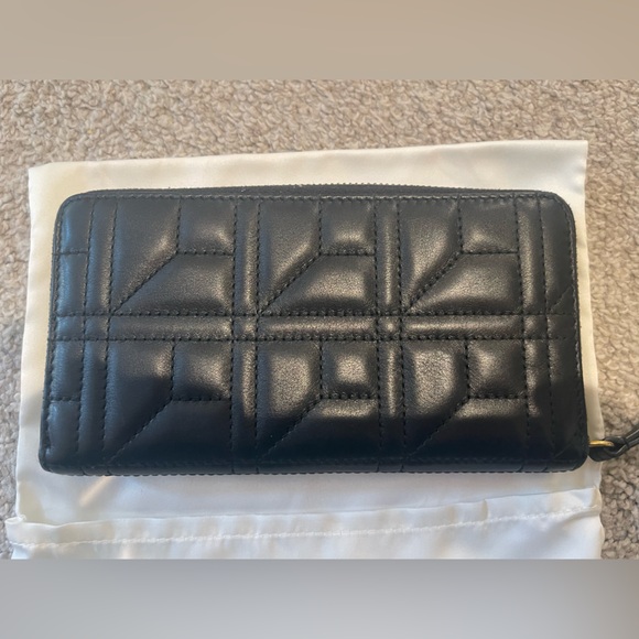 Gucci GG Marmont Matlasse Chevon Pearl Apollo Zip Black Wallet - Picture 3 of 9